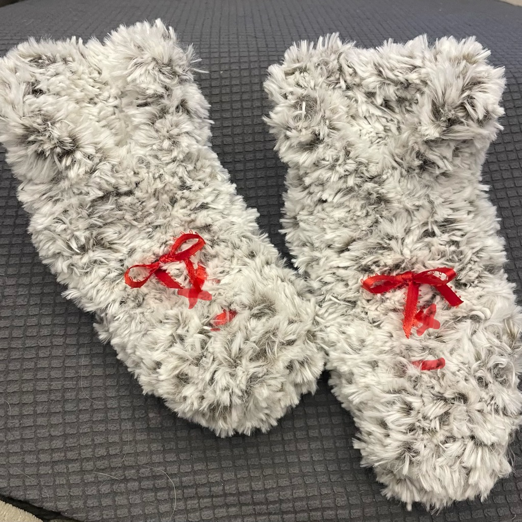 Cozy Gray Faux Fur Toddler Slippers With Red Bow